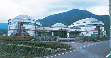 野村シルク博物館